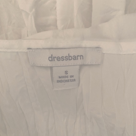 White Short Sleeved Blouse - Picture 4 of 4